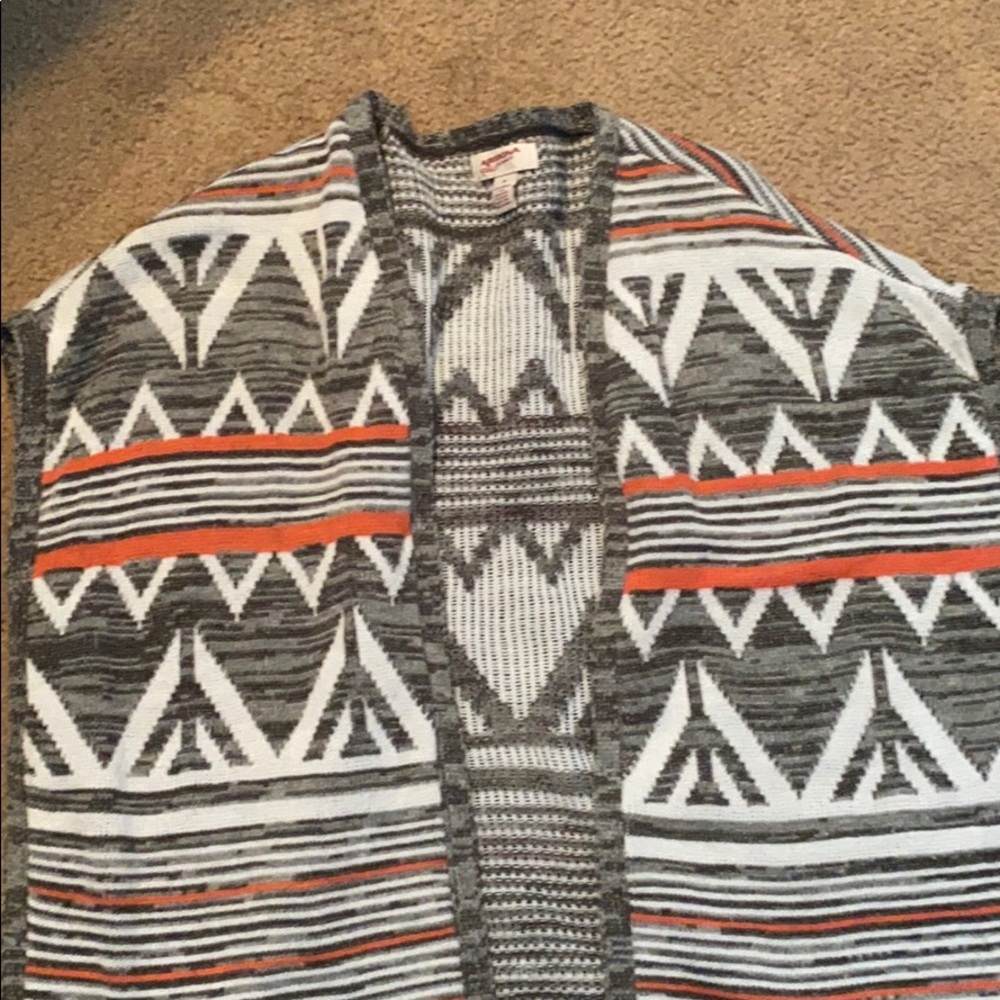Cardigan - Picture 2 of 4